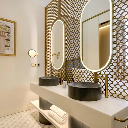 Grand Centenari, Valencia, Autograph Collection Valencie