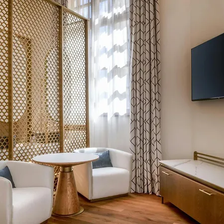 Grand Centenari, Valencia, Autograph Collection فندق فالنسيا